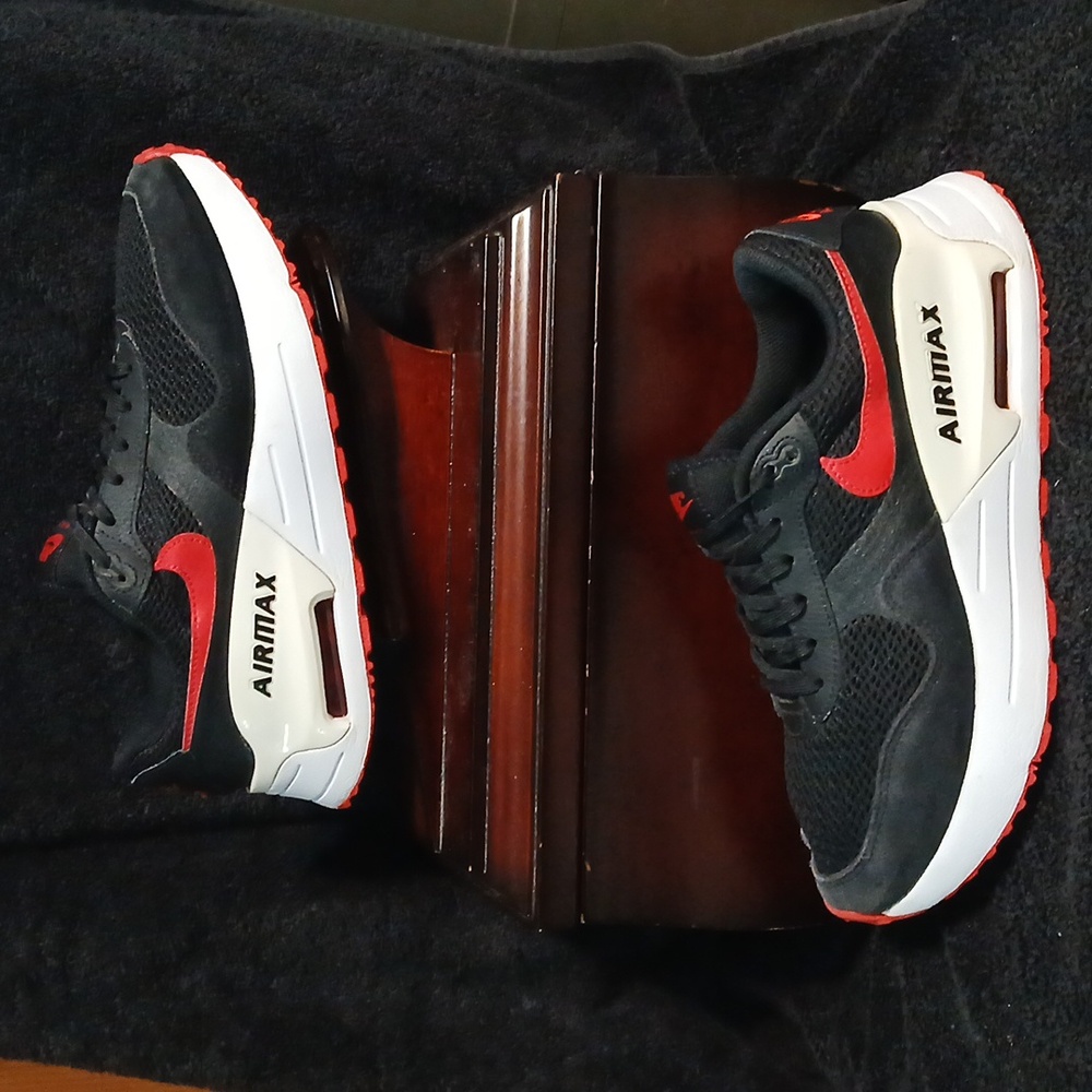 Nike Air Systm , Black/Red, Men's Size-8
